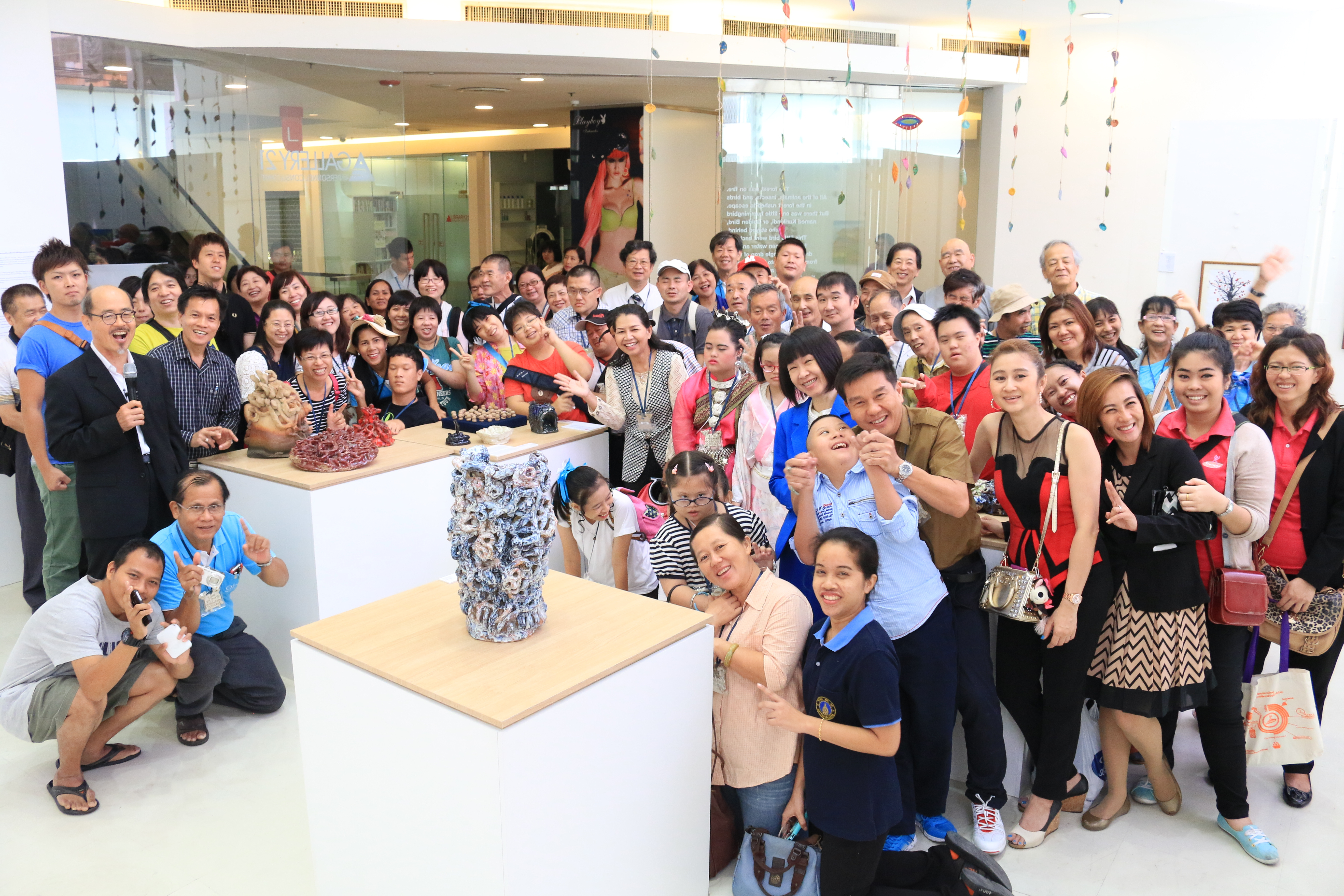 泰國曼谷Gallery21｜台灣X日本X泰國交流展－2014信楽吹來的風展 | 中華民國智障者家長總會